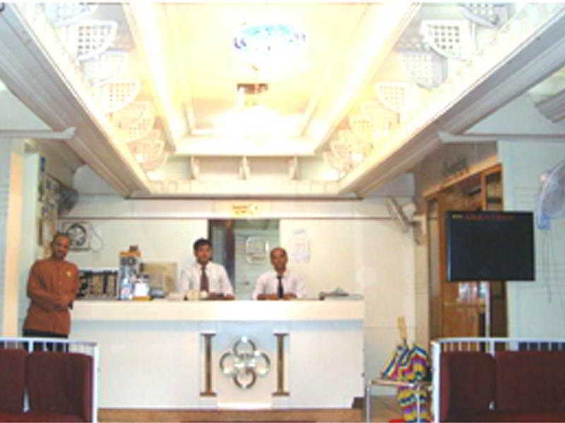 Grant Hotel Mumbai  Buitenkant foto
